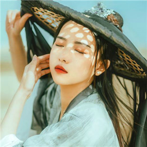 大漠孤煙古風(fēng)女子真人頭像，唯美女生qq頭像