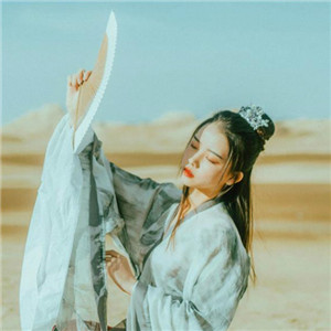 大漠孤煙古風(fēng)女子真人頭像，唯美女生qq頭像