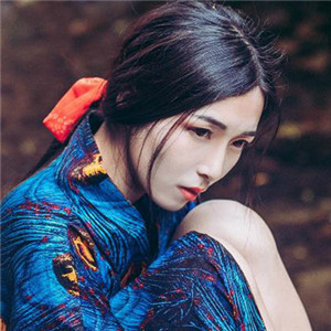 林間溪水靈氣女子頭像，唯美古風(fēng)頭像真人