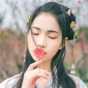 輕盈溫婉的古風(fēng)女子頭像，中國古典風(fēng)格qq頭像