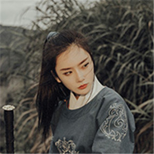 俠風(fēng)滿溢古風(fēng)真人頭像，英氣女生頭像