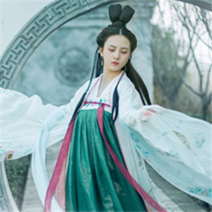 竹青風(fēng)悠女子清雅古風(fēng)頭像，唯美女生真人頭像