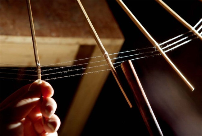 中國(guó)傳統(tǒng)手工工藝油紙傘