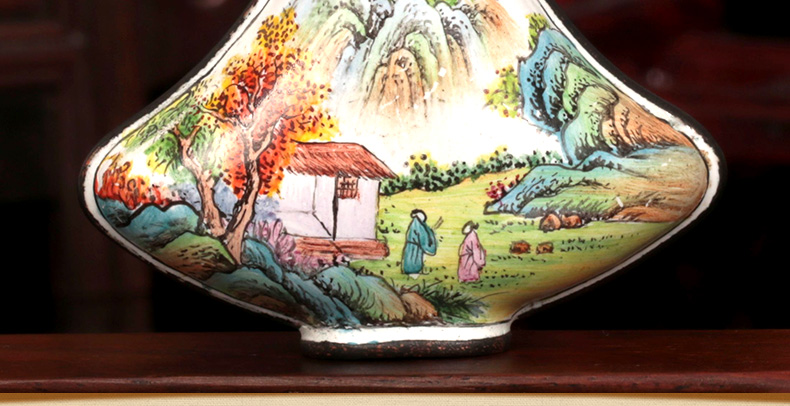 福連文苑傳統(tǒng)手工藝銅胎琺瑯彩鼻煙壺