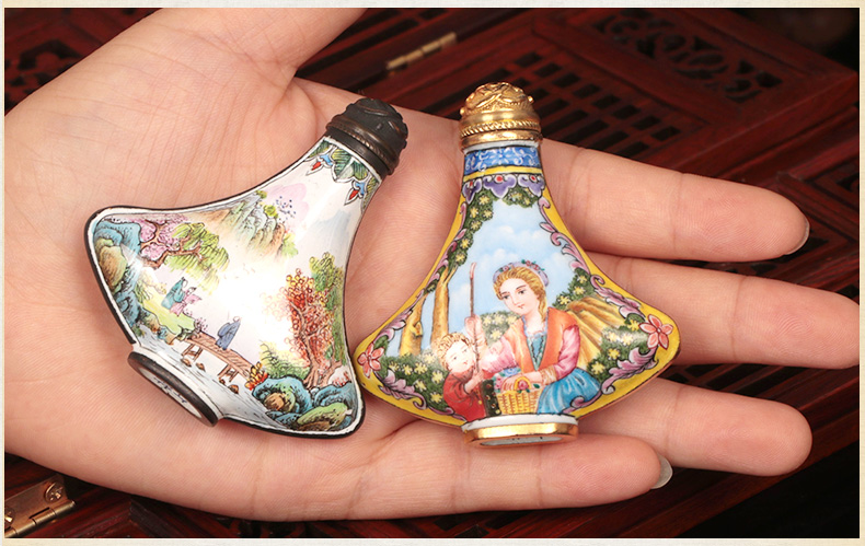 福連文苑傳統(tǒng)手工藝銅胎琺瑯彩鼻煙壺