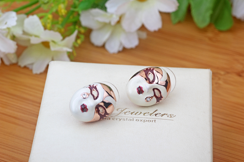 優(yōu)雅的福連文苑京劇臉譜耳環(huán)