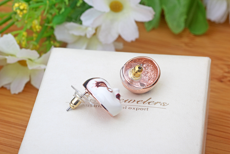 優(yōu)雅的福連文苑京劇臉譜耳環(huán)