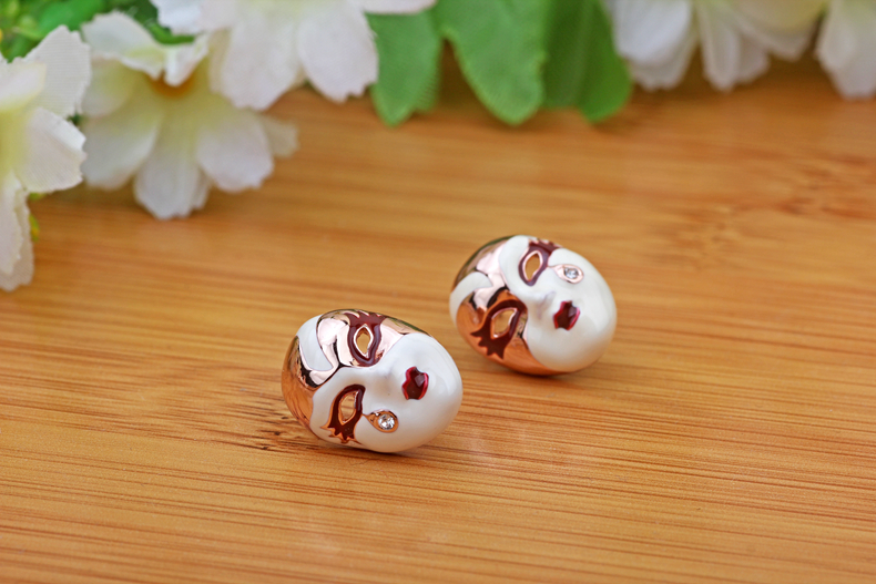 優(yōu)雅的福連文苑京劇臉譜耳環(huán)