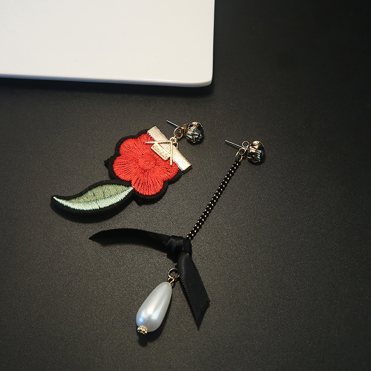 福連文苑時尚刺繡耳環(huán)不對稱耳釘長款珍珠吊墜