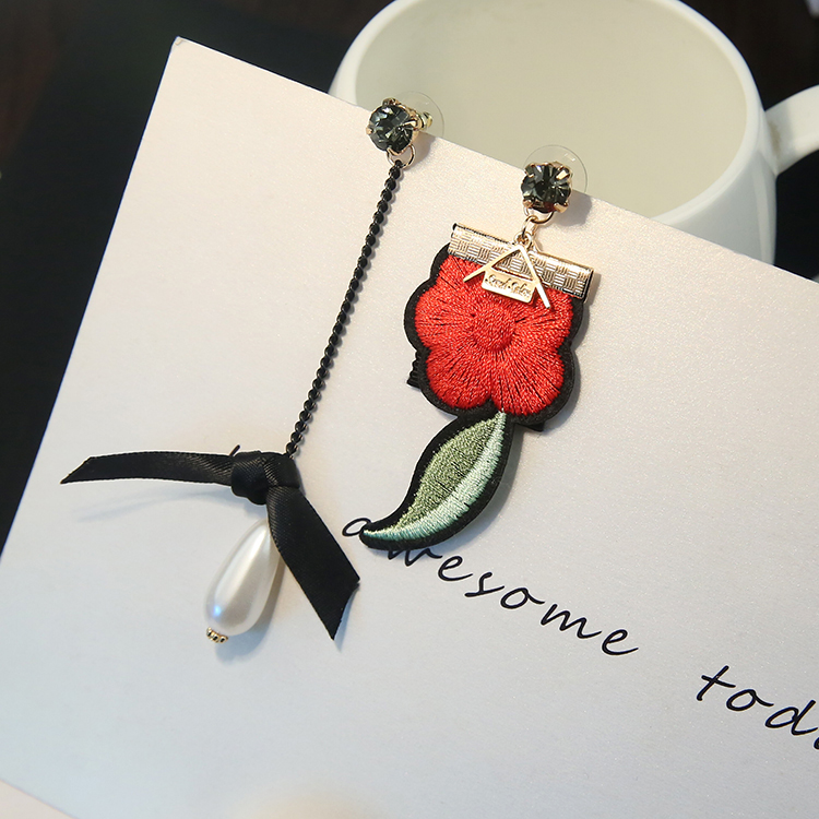 福連文苑時尚刺繡耳環(huán)不對稱耳釘長款珍珠吊墜