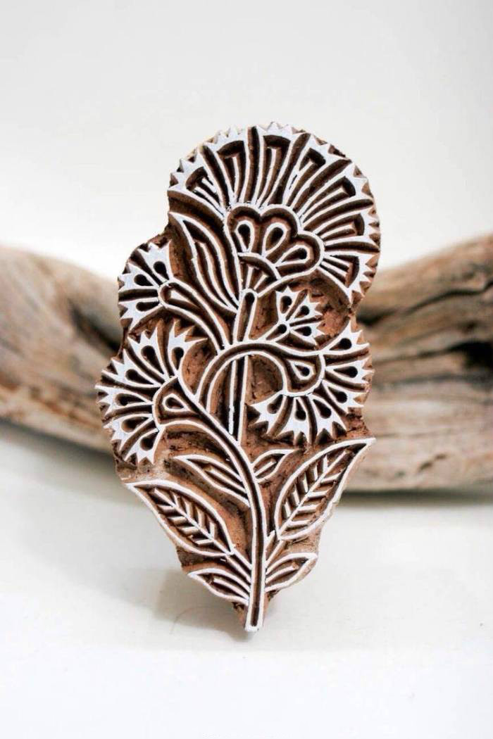 精致雕刻圖案，福連文苑桃核雕刻