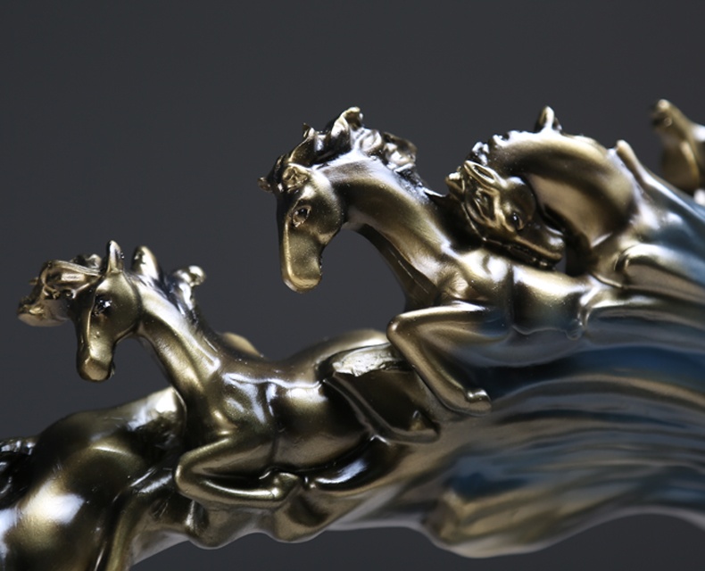 萬馬奔騰工藝品，福連文苑馬到成功擺飾