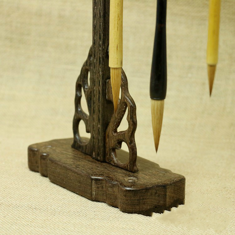全天然雞翅木筆架，樸實精致筆架圖片