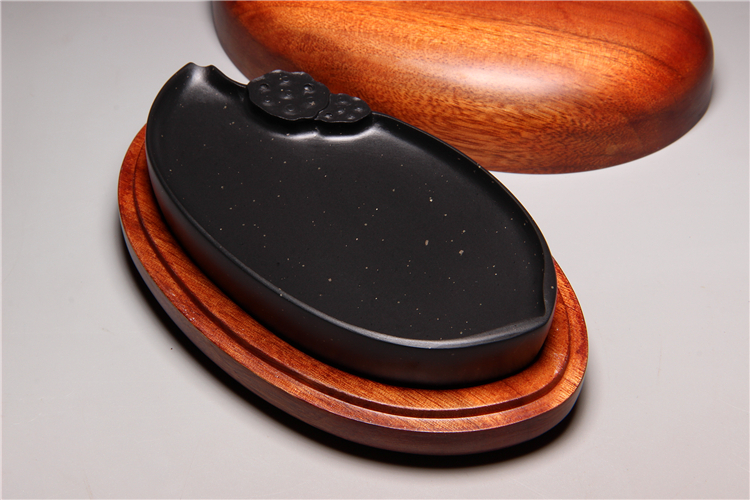 歙硯樸實(shí)硯臺，滑不拒筆中國硯臺