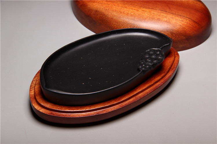 歙硯樸實(shí)硯臺，滑不拒筆中國硯臺