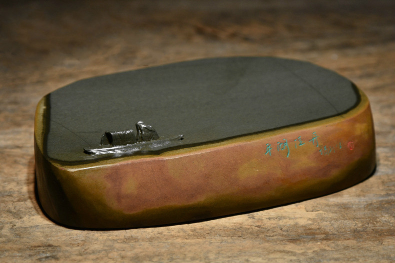 金皮籽簡(jiǎn)樸硯臺(tái)，自然意境中國(guó)硯臺(tái)