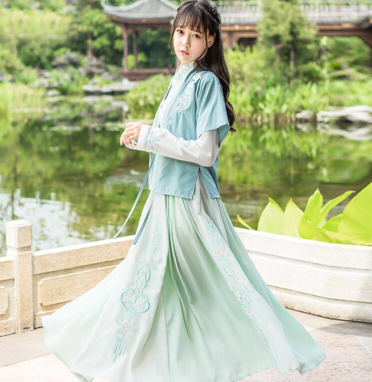 日常漢元素古裝漢服，盡顯優(yōu)雅氣質(zhì)