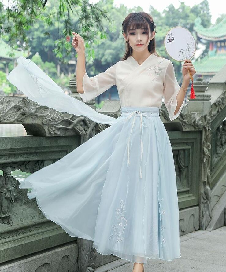 復(fù)古福連文苑廣袖長(zhǎng)裙，雪紡清新淡雅漢服圖片
