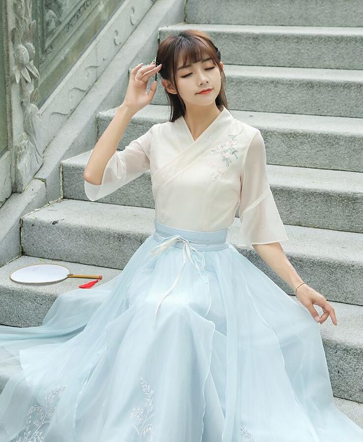 復(fù)古福連文苑廣袖長(zhǎng)裙，雪紡清新淡雅漢服圖片