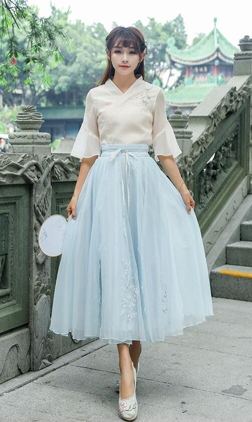 復(fù)古福連文苑廣袖長(zhǎng)裙，雪紡清新淡雅漢服圖片