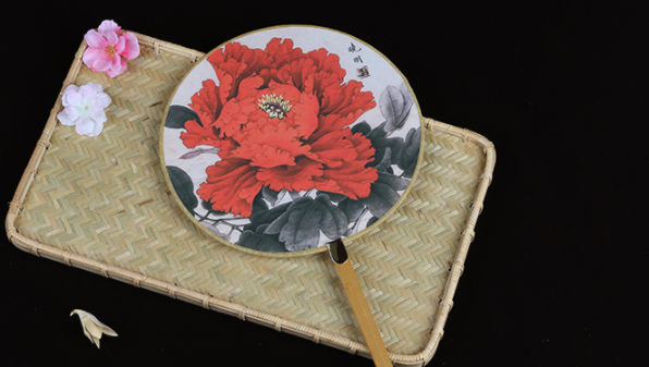 六款圖案女式團扇，古風工藝漢服古典扇子圖片