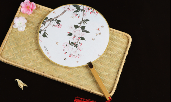 六款圖案女式團扇，古風工藝漢服古典扇子圖片