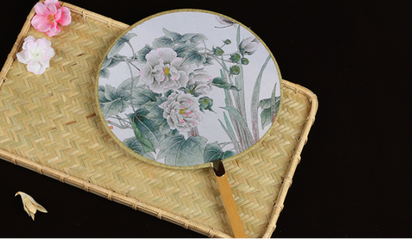 六款圖案女式團扇，古風工藝漢服古典扇子圖片