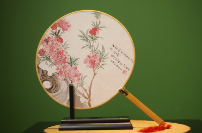 福連文苑宮扇女式團(tuán)扇，古風(fēng)工藝漢服古典扇子圖