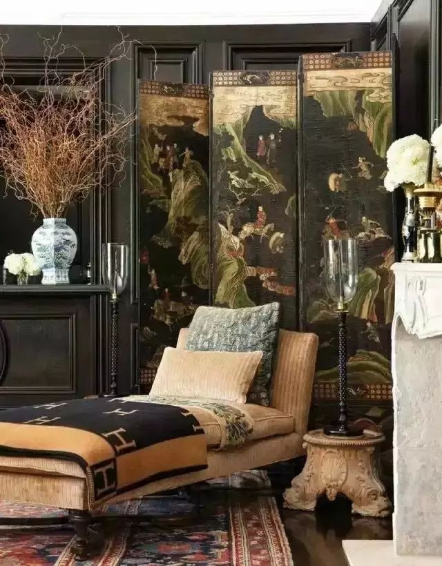 薄薄的屏風(fēng)，隔而不離典雅大方