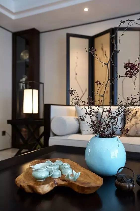 屏風，擋不住的風情，隔不斷的美