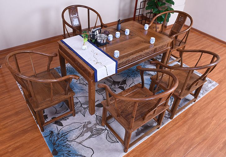 一套茶桌一縷茶香，悟出人生真諦