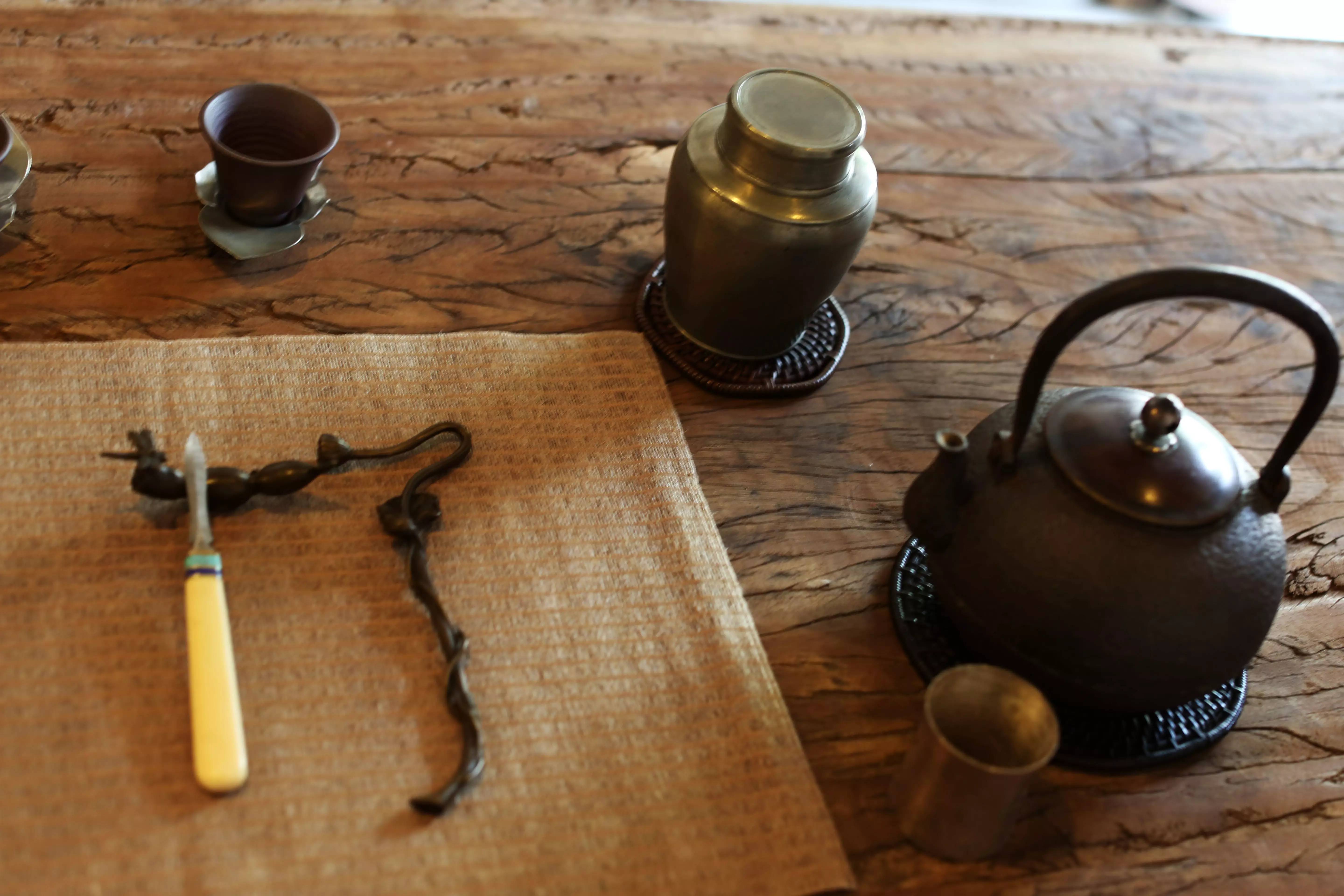 茶桌宏觀世界，茶湯沁人心