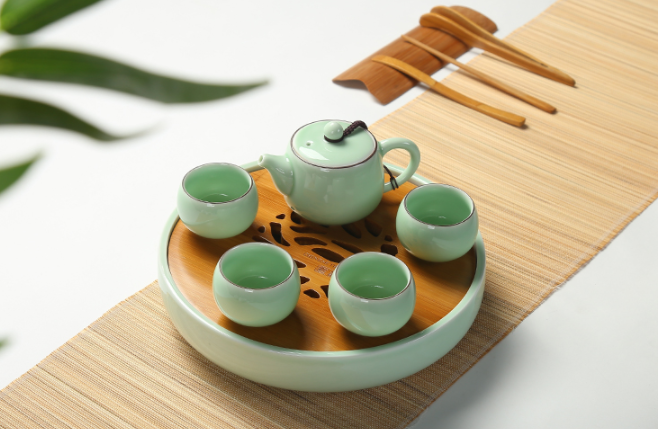 一盞清禪青瓷茶盤，陶瓷手繪荷花茶具