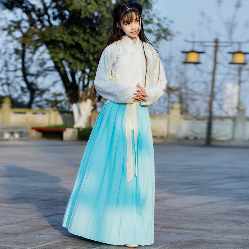 清新脫俗漢服美，最是美人歸