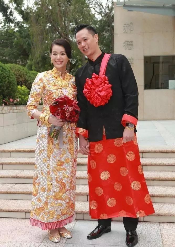 中式婚禮，走心的明星禮服