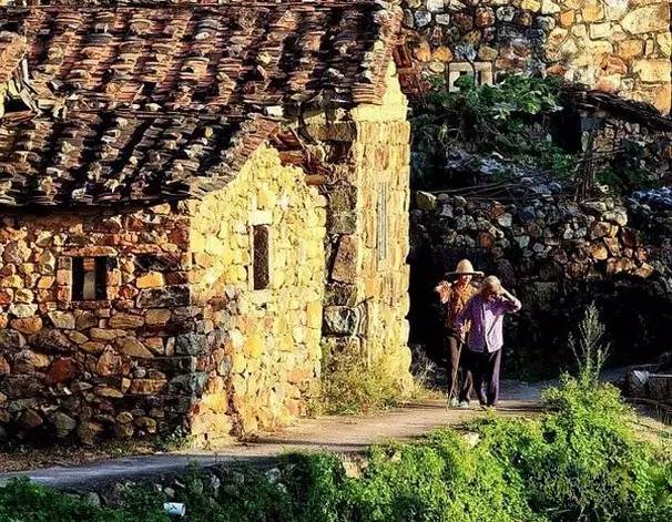 即將消失的中國古建筑，美得驚心動(dòng)魄