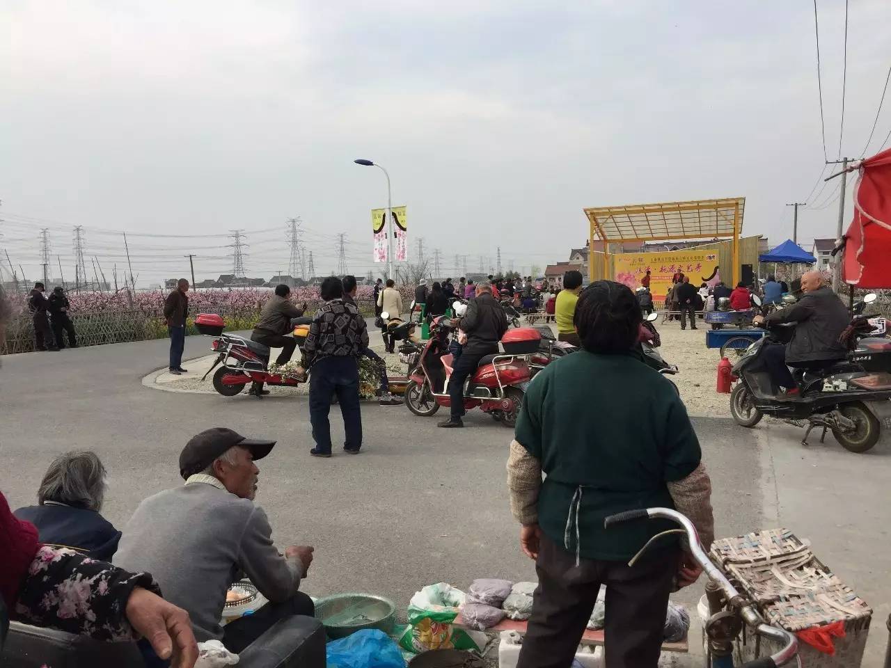 古鎮(zhèn)之外的新場，或許更有新意