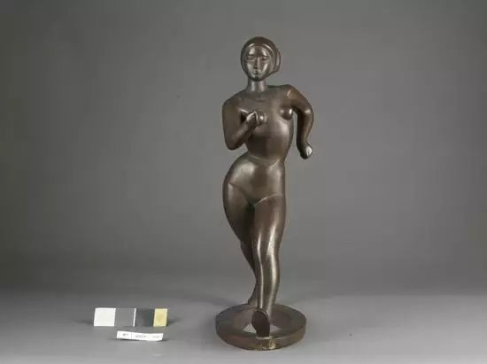 首屆全國(guó)雕塑藝術(shù)大展，雕塑講述的歷史，也許