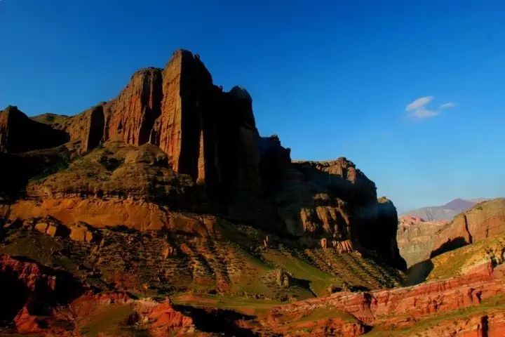 雕塑之魂：從干裂的土地上，尋找生命的意義