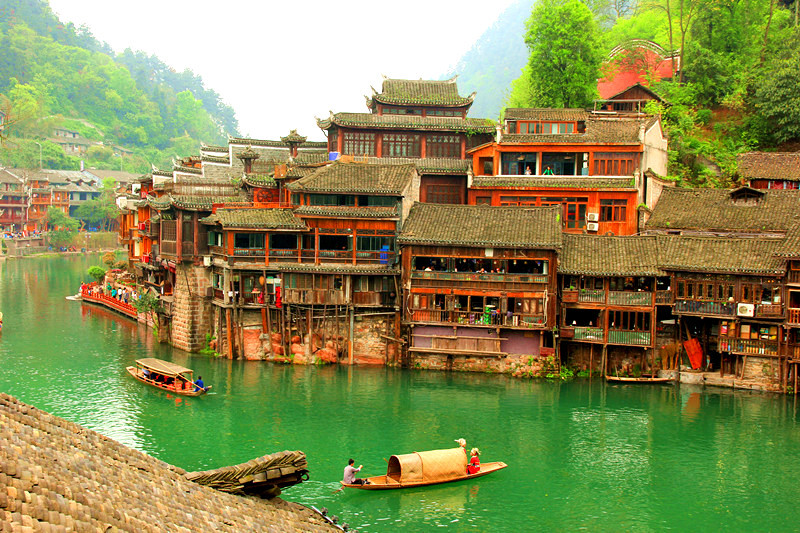 一座古香古色的古鎮(zhèn)，湖南鳳凰古城