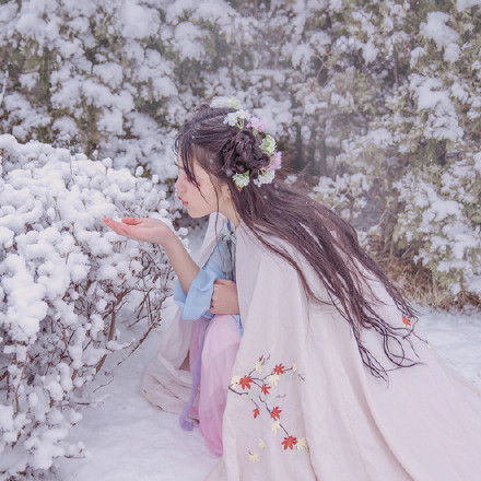 文藝清新女生頭像，唯美古風(fēng)真人頭像