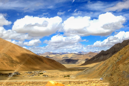 藍天白云，晴空萬里風(fēng)景圖