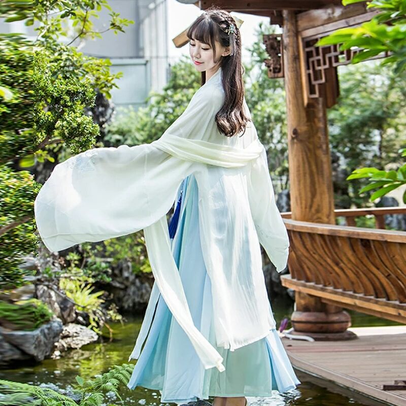 古風淡藍仙女漢服，清新淡雅襦裙?jié)h服圖片