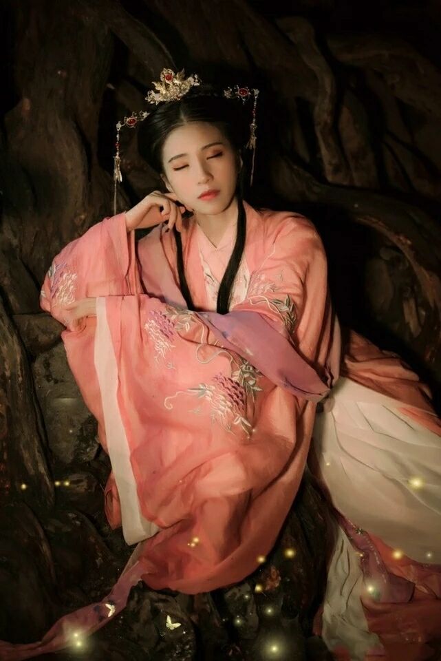 粉紅齊腰襦裙?jié)h服，魏晉風(fēng)大袖衫彩虹裙圖片