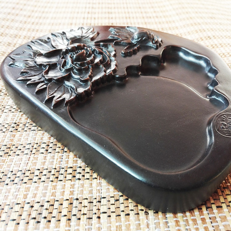 古色古香澄泥硯臺