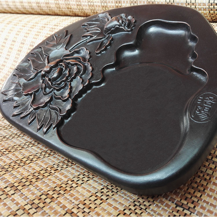 古色古香澄泥硯臺