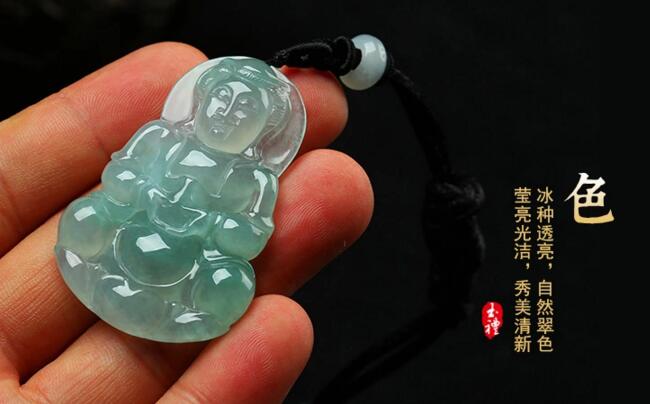 冰種翡翠觀音，飄綠緬甸翡翠觀音吊墜