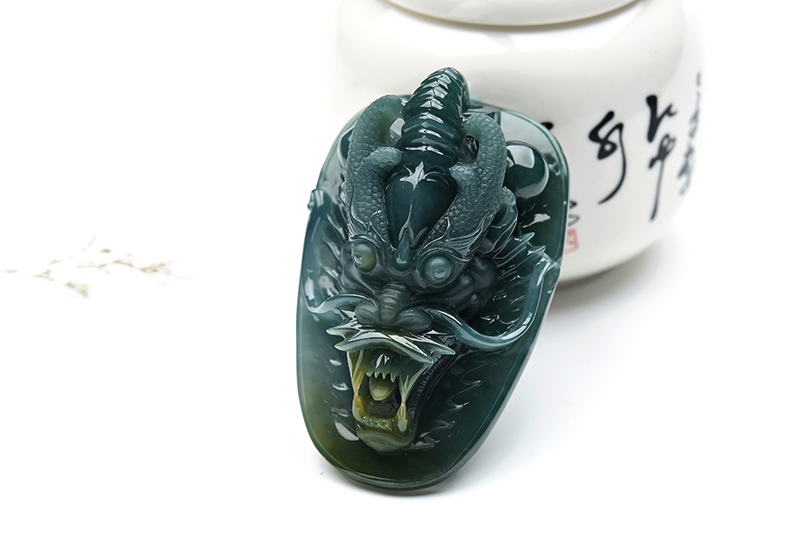果敢翡翠，藍(lán)水翡翠龍牌玉器