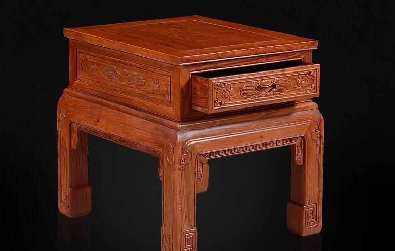 非洲花梨木沙發(fā)組合，非洲花梨木的優(yōu)點(diǎn)