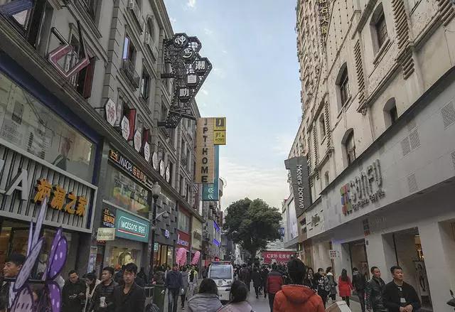 武漢邨墅·上海邨5號(hào)民國(guó)風(fēng)情精品民宿